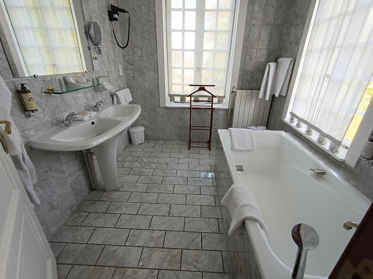 Chateau De Montreuil Montreuil  Екстериор снимка