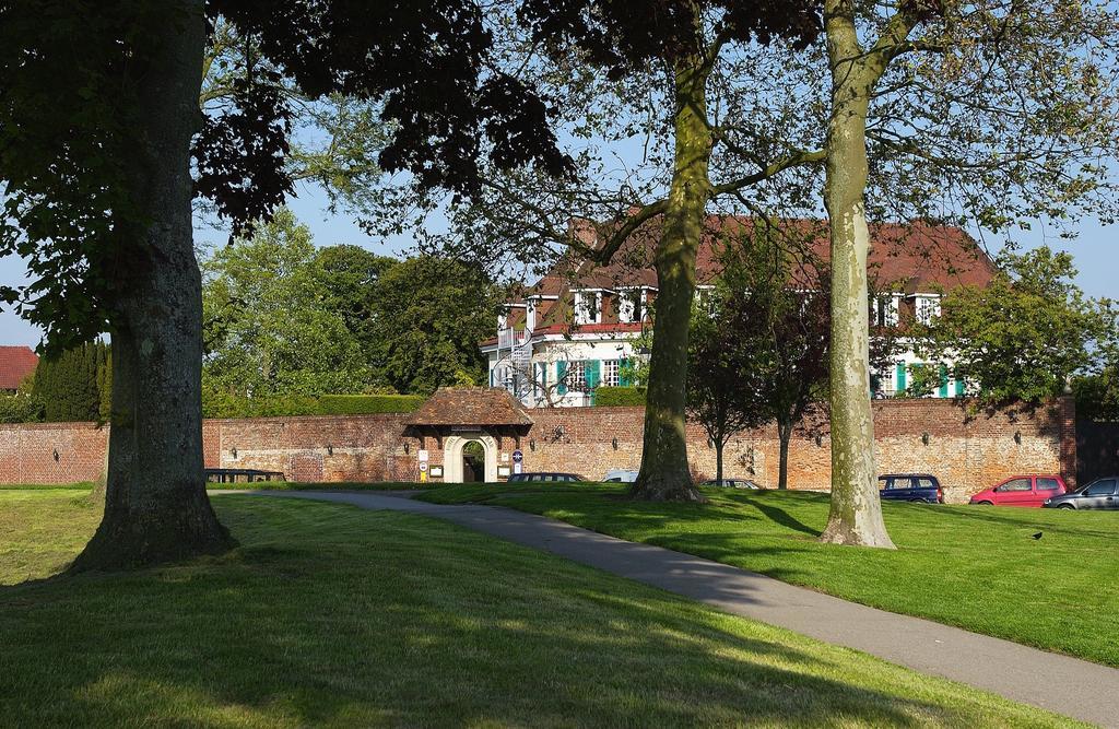 Chateau De Montreuil Montreuil  Екстериор снимка