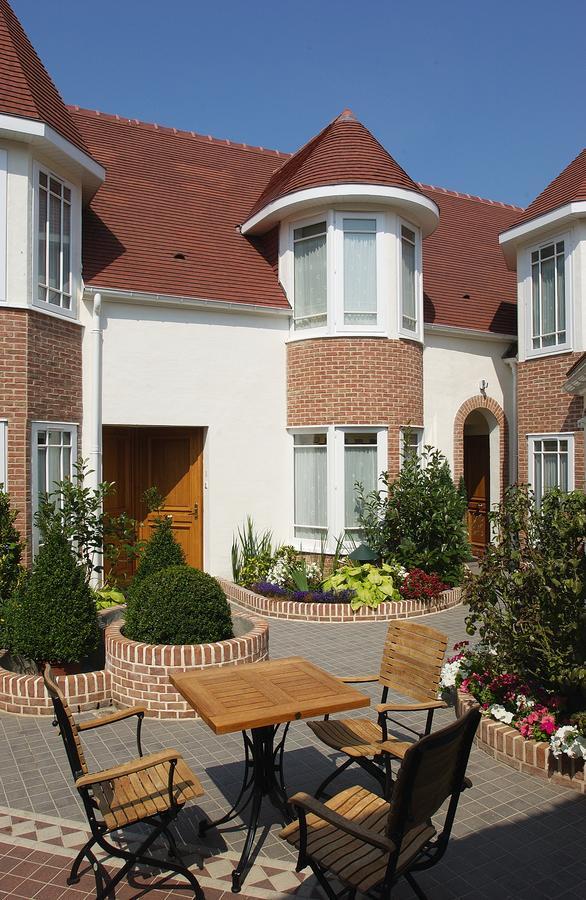 Chateau De Montreuil Montreuil  Екстериор снимка