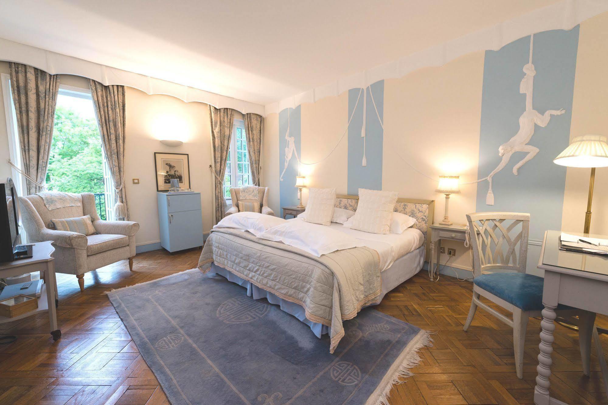 Chateau De Montreuil Montreuil  Екстериор снимка