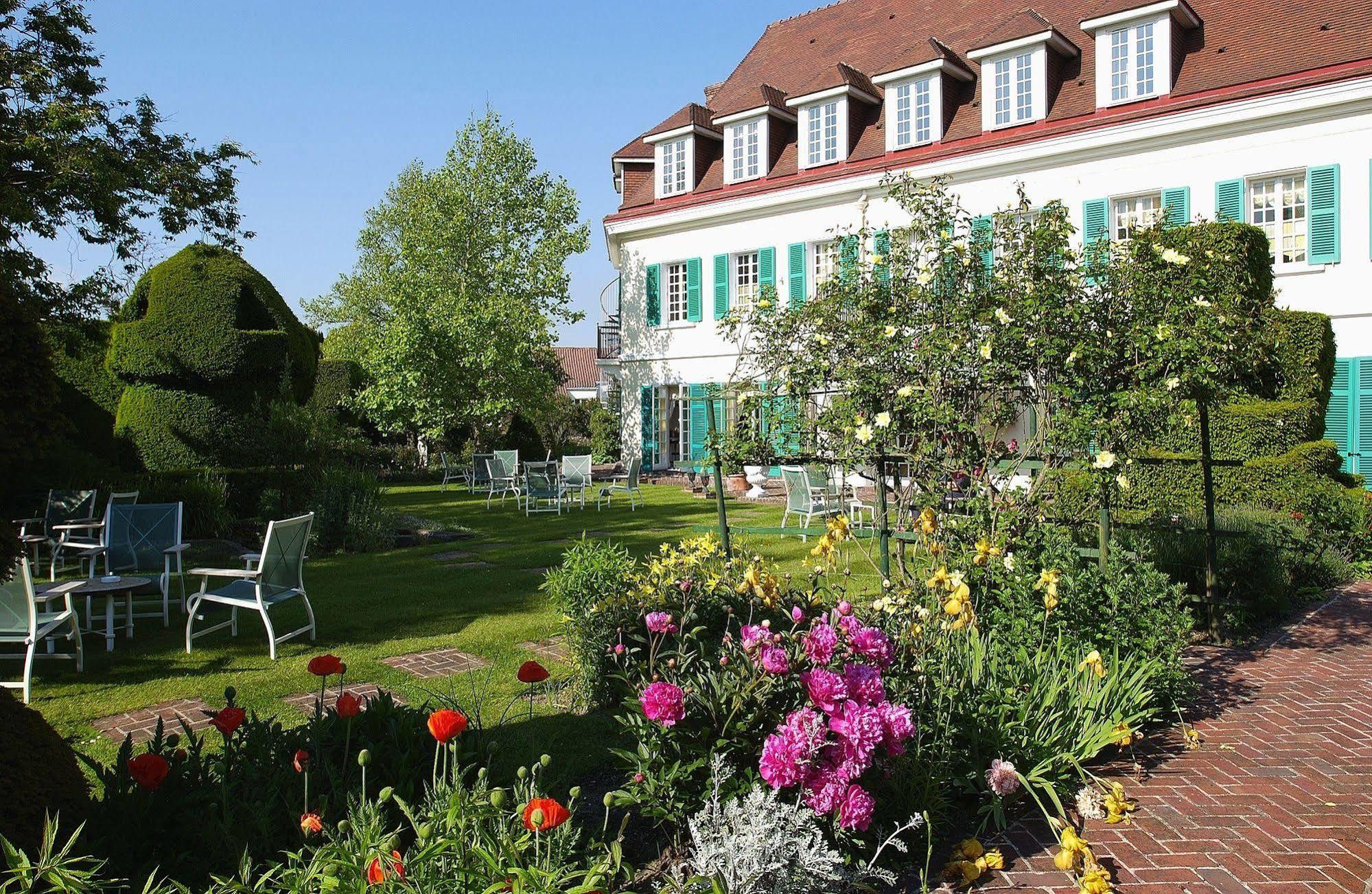Chateau De Montreuil Montreuil  Екстериор снимка