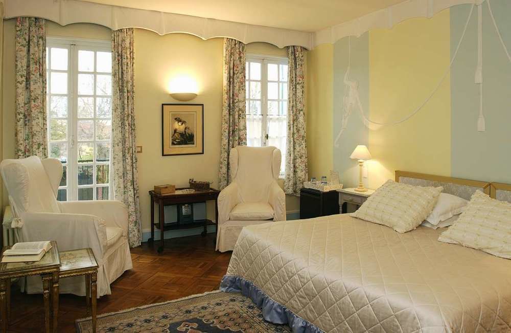 Chateau De Montreuil Montreuil  Екстериор снимка
